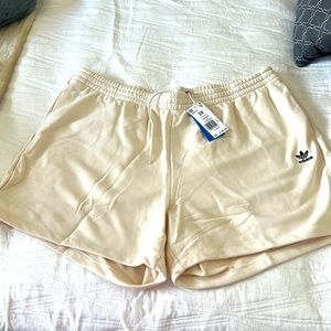 New Adidas shorts never been worn cream color!